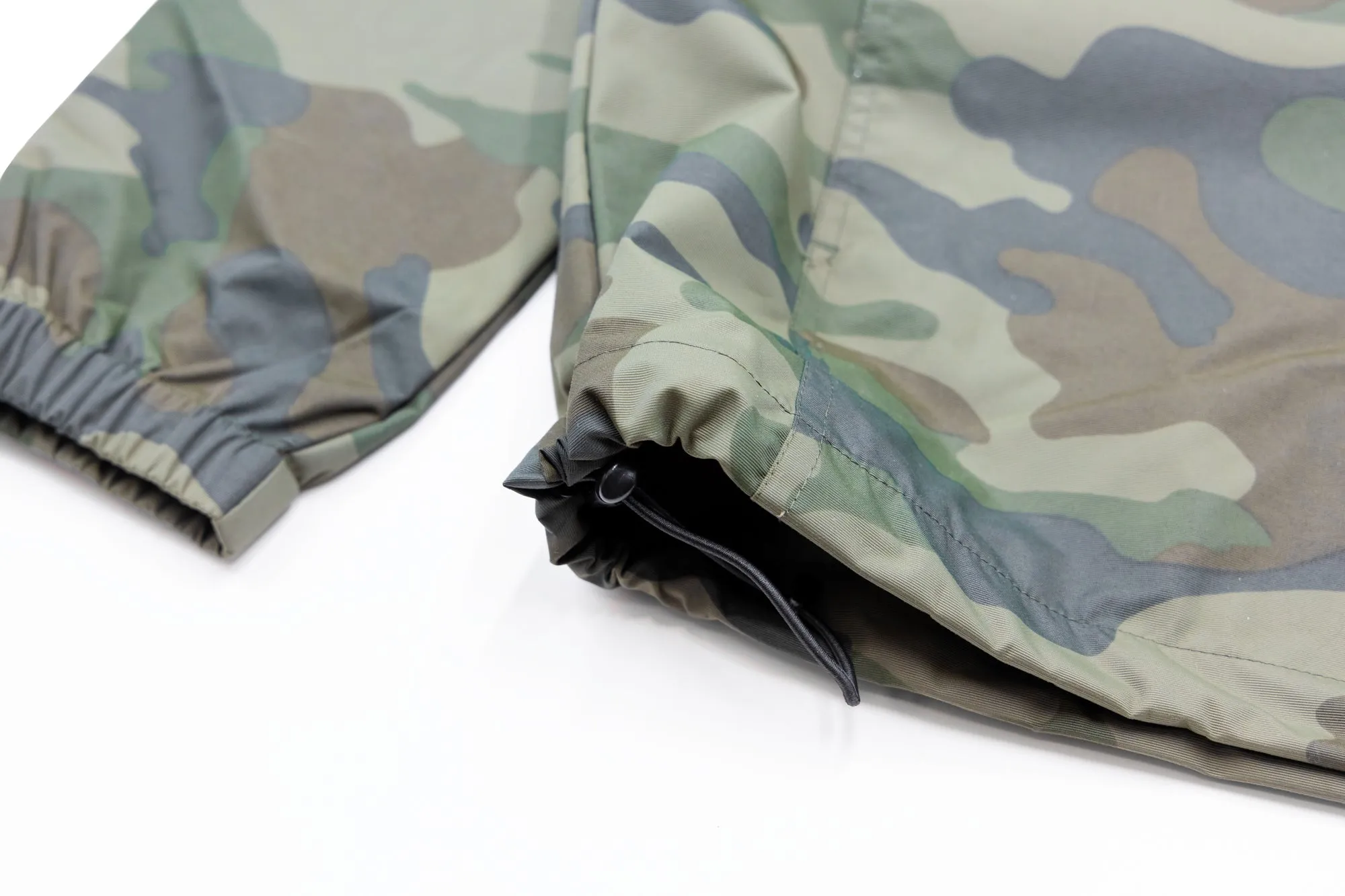 Tucker Speed Water Resistant Windbreaker Anorak Jacket - Camo / Orange