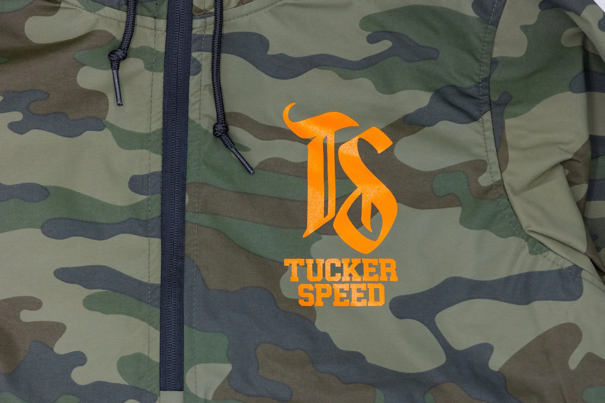 Tucker Speed Water Resistant Windbreaker Anorak Jacket - Camo / Orange