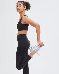 Women's In Motion 7/8 Pocket Legging